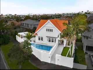 Entertainers Delight! - 3