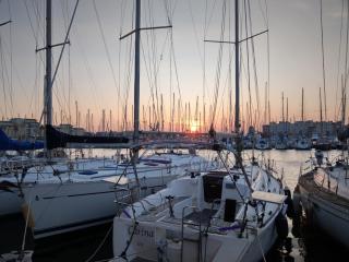 Gruissan vue Port - Piscine - Plage à pied - Climatisation - Confort - 3