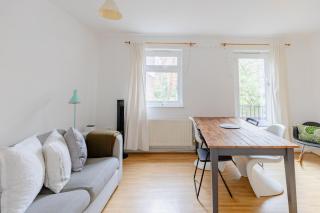 Well Connected 1BDR Flat in the Heart of Islington - 1