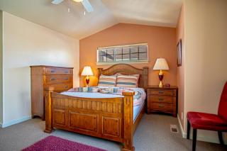 2BD Sweetwater Condo - Community Park, Pool + Hot Tub - 7