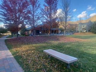 2BD Sweetwater Condo - Community Park, Pool + Hot Tub - 2