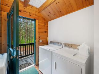 Gated neighborhood - Hot Tub & Fire Pit - 4