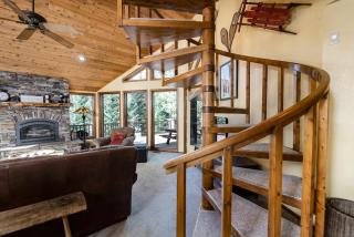Heartstone Hideaway Home: Hot Tub, Dog Friendly - 5