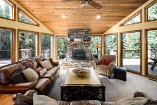 Heartstone Hideaway Home: Hot Tub, Dog Friendly - 9