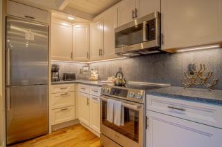 Atelier Alpine - Modern 2BD Condo w/Baldy Views - 1