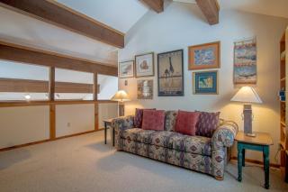 #104 Private Hot Tub, 2 car garage, abundant parking, Elkhorn Amenities - 5