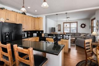 Vista Point Lookout Home: Dog Friendly, Views, Hot Tub - 3