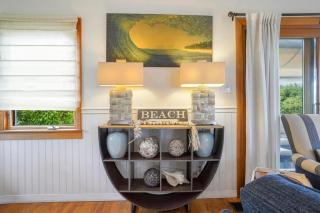 Darling Del Mar Beach Cottage with Ocean Views - 3