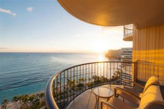 Waikiki Beach Marriott Resort & Spa - 6