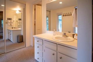 Next to Warm Springs Lifts-Hot tub, Pool & Tennis! - 6