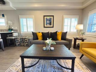 Relaxing Beach Bungalow - 3