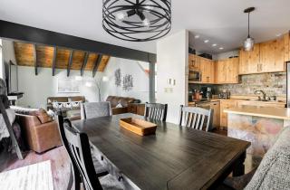 Red Feather Chateau: Close To Town/Slopes Dog Friendly - 3