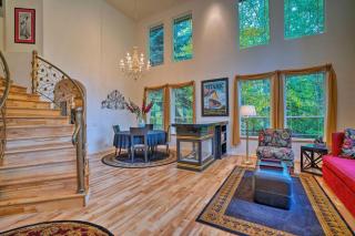 Grand Hailey Home by Big Wood River and Sun Valley! is located in Hailey - 9