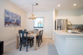 Snow Star Serenade - Hot Tub + Gym + Walk to downtown & ski lifts! - 6