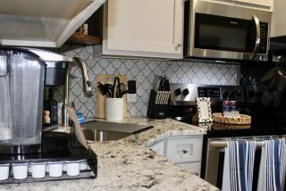 Little Rock - Modern Hideaway Steps from Sights and City Vibes - 2