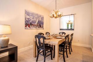 Snow Star Serenade - Hot Tub + Gym + Walk to downtown & ski lifts! - 2