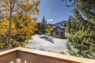 Snow Creek 1541 - Ski-in/Ski-out + Pool & Hot Tub - 4