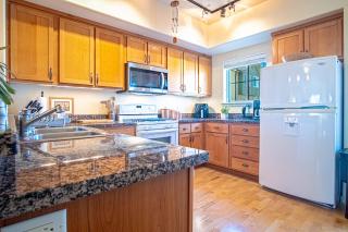 2BD Sweetwater Condo - Community Park, Pool + Hot Tub - 5