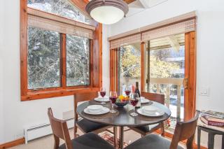 SV102 - Walk to Lifts & Town - Hot Tub & Pool - 1