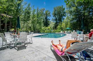 Warm Springs Condo - pool, hot tub, walk to ski lifts! - 8