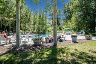 Warm Springs Condo - pool, hot tub, walk to ski lifts! - 7