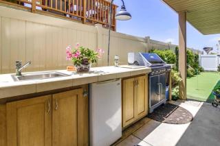 Mission Bay Studio w Ocean Views from Rooftop Deck - 5