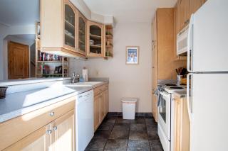 SV112 - Walk to Lifts & Town - Hot Tub & Pool - 1