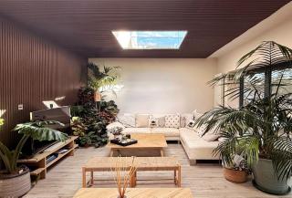 High Tree - Stylish Detached Home - South Park and Town Centre - 0