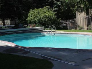 SV112 - Walk to Lifts & Town - Hot Tub & Pool - 2