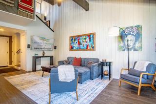 SV118 - Walk to Lifts & Town - Hot Tub & Pool - 0