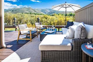 3BD-3BA Ski Chalet - Views + Resort Amenities! - 0