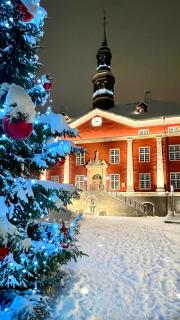 Town Hall Square View Apartment - 0