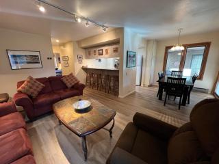 SV153 - Walk to Lifts & Town - Hot Tub & Pool - 5