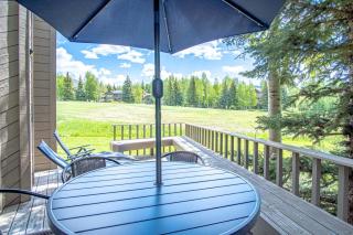 Modern Golf View Condo + Resort Amenities - 0