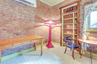 Free Off-Street Parking! Louisville Side Shack - 6