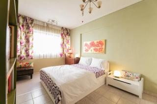 Harbor views next to the subway and railway - 2