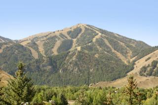 SV155 - Walk to Lifts & Town - Hot Tub & Pool - 1