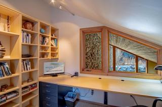 River House - 4BD Riverfront, Hot Tub, Near SV Ski Lifts! - 3