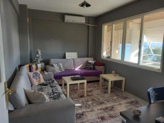 Quiet Family House with Sea View - 0