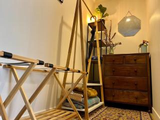 Comfy Family Home and Cabin - 4