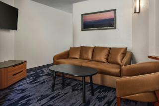 Fairfield Inn & Suites by Marriott Gillette - 2