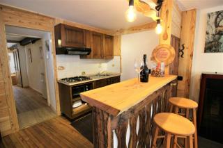 Stone Cabin With Views Over Balme Valley - 6