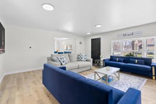 Amazing Daniela Lodge - 9