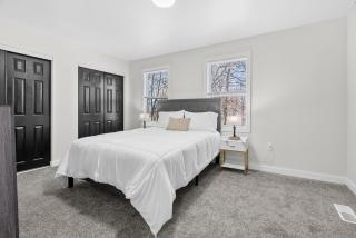 Amazing Daniela Lodge - 6