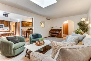 4 Mi to Capitol Spacious Springfield Home with Deck - 5