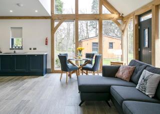 Gadgirth Estate Lodges - 8