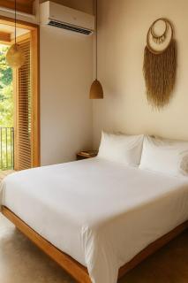 Luxury Wellness Retreat - Infinity Pool - 6