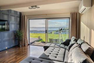 Romantic Seaside Chalet Retreat Solent Breezes - 9