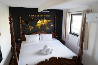 Romantic Seaside Chalet Retreat Solent Breezes - 6