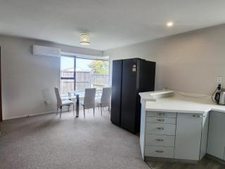 City convenient meets cozy comfort in Riccarton - 2